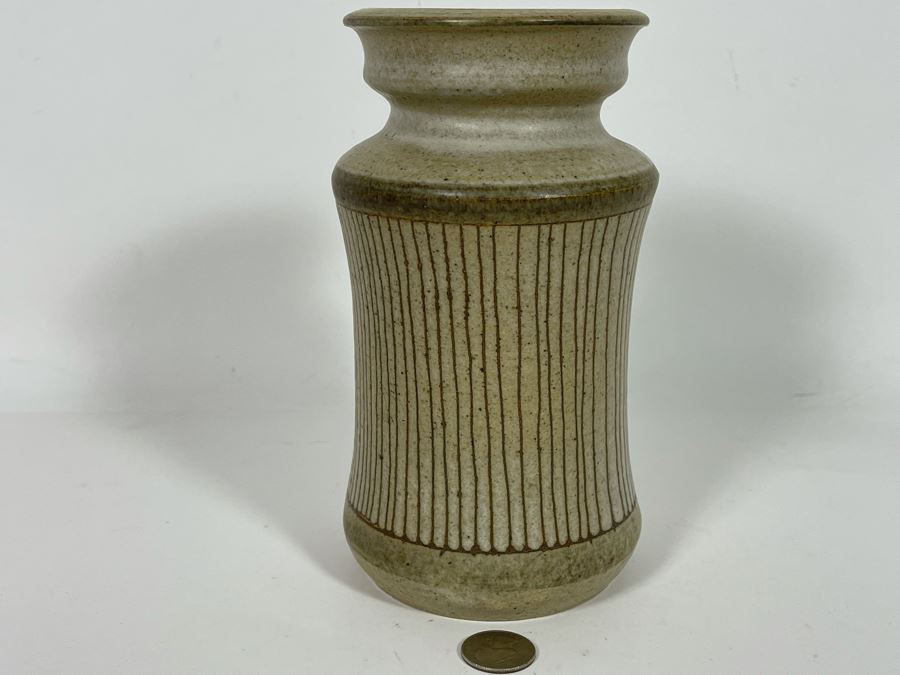 Signed Mid-Century Studio Pottery Vase 8H [Photo 4]