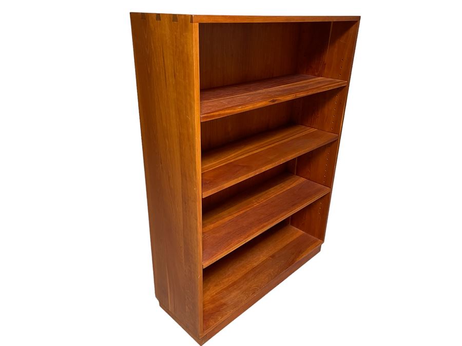 Beautiful Wooden Craftsman Bookcase With Dovetail Joints 36W X 12D X 48H [Photo 1]