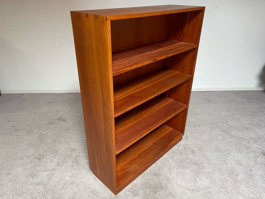 Beautiful Wooden Craftsman Bookcase With Dovetail Joints 36W X 12D X 48H [Photo 6]