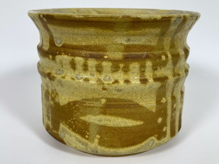 JUST ADDED - Janka McClatchey Mid-Century Modern Studio Pottery Signed Janka 6.5W X 5H [Photo 3]