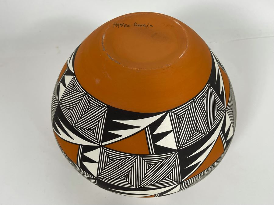 JUST ADDED - Large Vintage Native American Acoma Pottery Signed Garcia 9W X 7.5H [Photo 10]