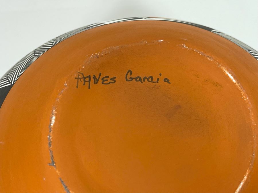 JUST ADDED - Large Vintage Native American Acoma Pottery Signed Garcia 9W X 7.5H [Photo 12]