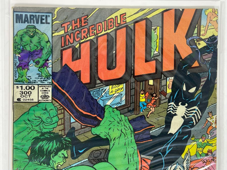 The Incredible HULK #300 Comic Book [Photo 2]