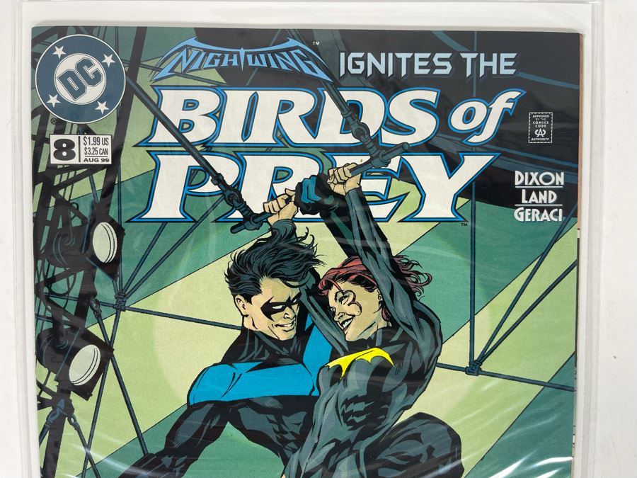 Birds Of Prey #8 Comic Book [Photo 2]