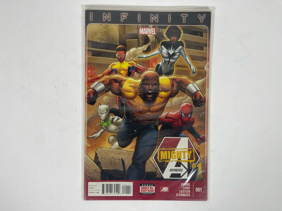 Infinity Mighty Avengers #1 And #2 Comic Books [Photo 4]