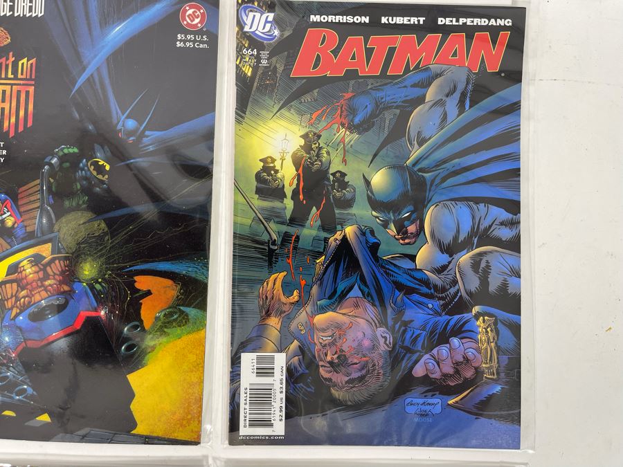 Eight DC Batman Comic Books And Graphic Novels [Photo 6]