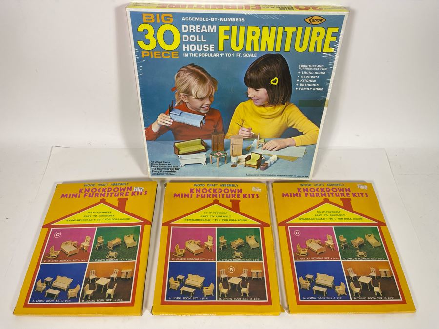 Vintage New Old Stock Doll House Furniture [Photo 2]