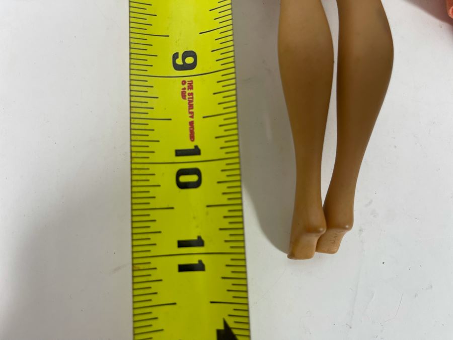 Vintage Early Sixties Barbie Dolls With Mark Barbie TM Pats Pend C MCMLVIII By Mattel Inc Feet Marked Japan (One Say Barbie R) - Possible Fashion Queen Barbie With No Wigs 11L [Photo 17]