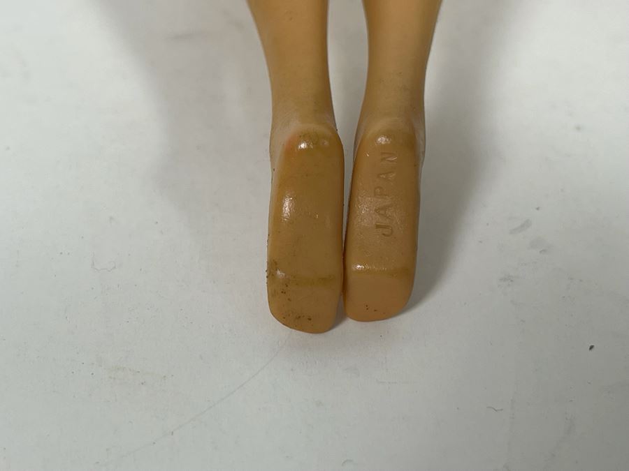 Vintage Early Sixties Barbie Dolls With Mark Barbie TM Pats Pend C MCMLVIII By Mattel Inc Feet Marked Japan (One Say Barbie R) - Possible Fashion Queen Barbie With No Wigs 11L [Photo 11]