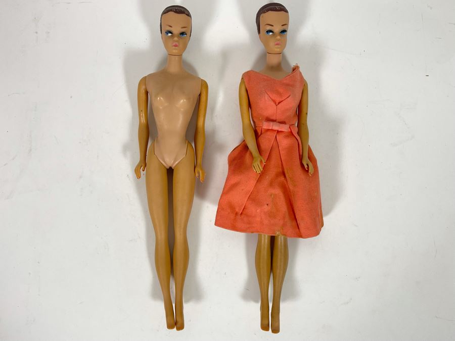 Vintage Early Sixties Barbie Dolls With Mark Barbie TM Pats Pend C MCMLVIII By Mattel Inc Feet Marked Japan (One Say Barbie R) - Possible Fashion Queen Barbie With No Wigs 11L [Photo 4]