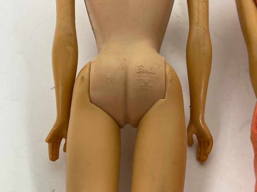 Vintage Early Sixties Barbie Dolls With Mark Barbie TM Pats Pend C MCMLVIII By Mattel Inc Feet Marked Japan (One Say Barbie R) - Possible Fashion Queen Barbie With No Wigs 11L [Photo 13]