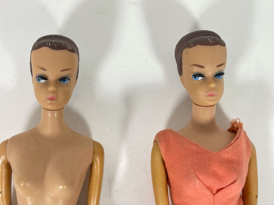 Vintage Early Sixties Barbie Dolls With Mark Barbie TM Pats Pend C MCMLVIII By Mattel Inc Feet Marked Japan (One Say Barbie R) - Possible Fashion Queen Barbie With No Wigs 11L [Photo 5]