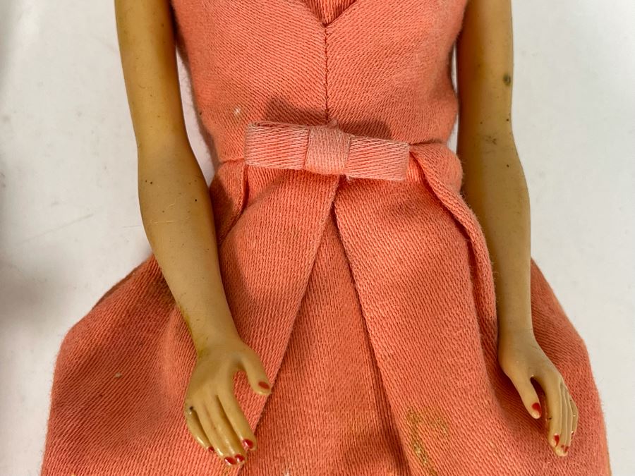 Vintage Early Sixties Barbie Dolls With Mark Barbie TM Pats Pend C MCMLVIII By Mattel Inc Feet Marked Japan (One Say Barbie R) - Possible Fashion Queen Barbie With No Wigs 11L [Photo 9]