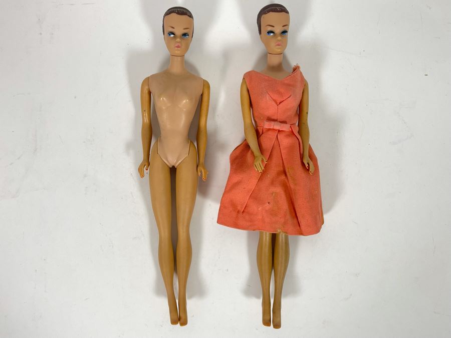 Vintage Early Sixties Barbie Dolls With Mark Barbie TM Pats Pend C MCMLVIII By Mattel Inc Feet Marked Japan (One Say Barbie R) - Possible Fashion Queen Barbie With No Wigs 11L [Photo 2]