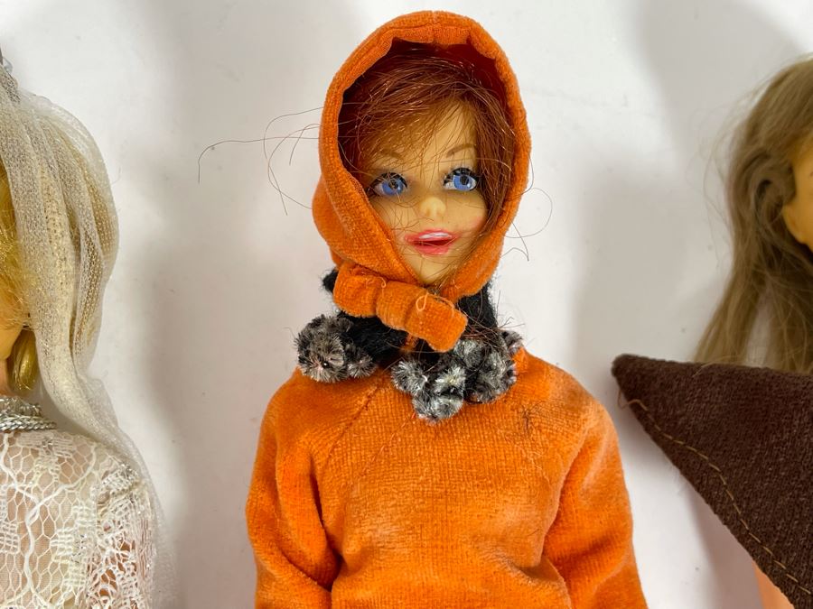 Collection Of Six Early Mattel Barbie Dolls: Marked (4) C 1966 Mattel Inc US Patented US Pat Pend Made In Japan And (2) Midge C 1962 Barbie C 1958 By Mattel Inc Patented [Photo 8]