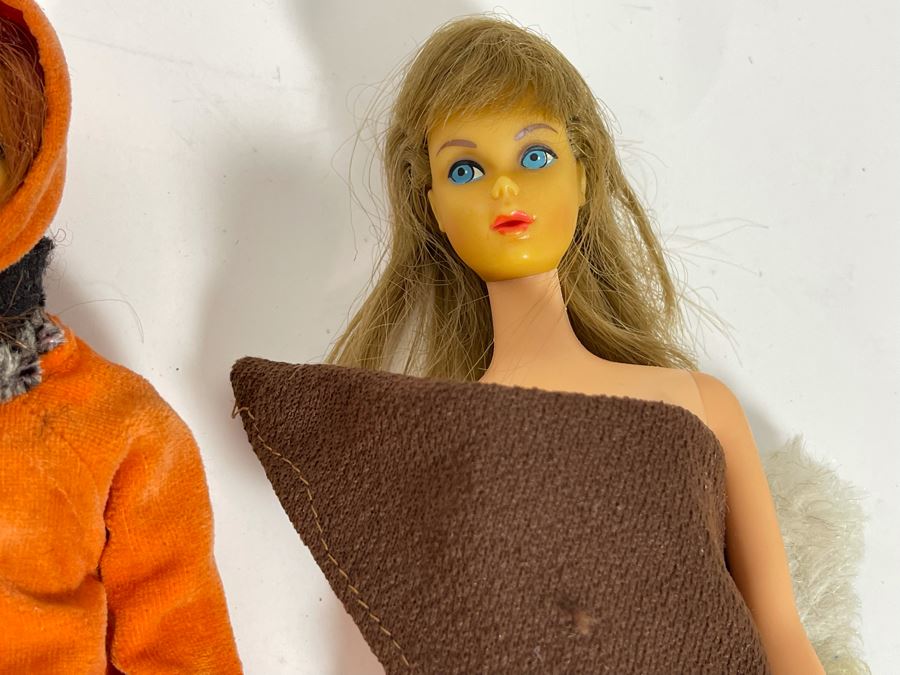 Collection Of Six Early Mattel Barbie Dolls: Marked (4) C 1966 Mattel Inc US Patented US Pat Pend Made In Japan And (2) Midge C 1962 Barbie C 1958 By Mattel Inc Patented [Photo 9]