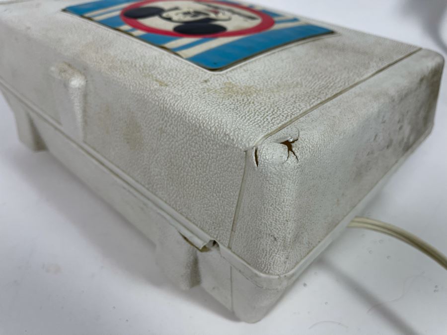 Vintage Mickey Mouse General Electric Portable Record Player Works But Poor Sound Quality Model RP3122B [Photo 9]