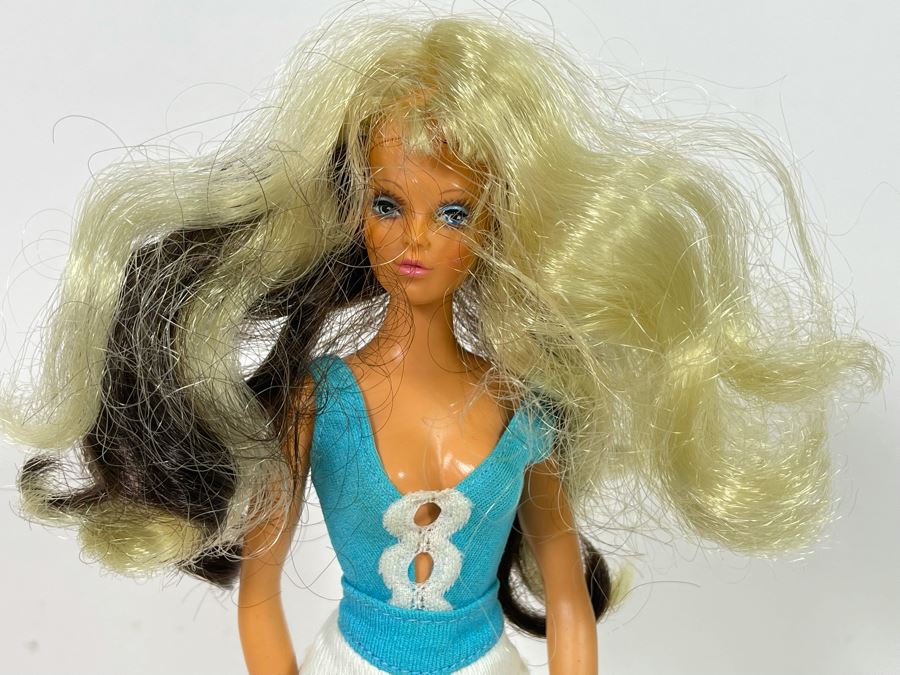 Vintage 1976 Ideal Tuesday Taylor Swivel Scalp Change Hair Color [Photo 10]