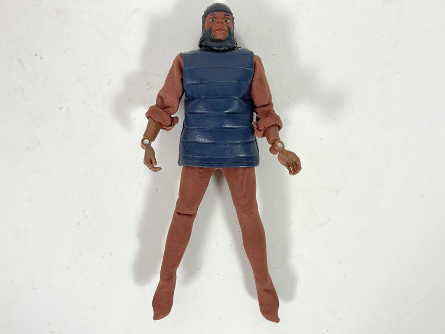 Vintage MEGO Planet Of The Apes 8” Action Figure [Photo 2]