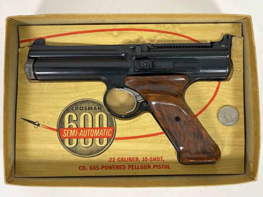 Collectible Vintage Crosman 600 Semi-Automatic .22 Caliber 10-Shot CO2 Gas-Powered Pellgun Pistol BB Gun With Original Box 11 X 7.5 [Photo 3]