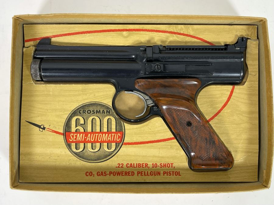 Collectible Vintage Crosman 600 Semi-Automatic .22 Caliber 10-Shot CO2 Gas-Powered Pellgun Pistol BB Gun With Original Box 11 X 7.5 [Photo 2]