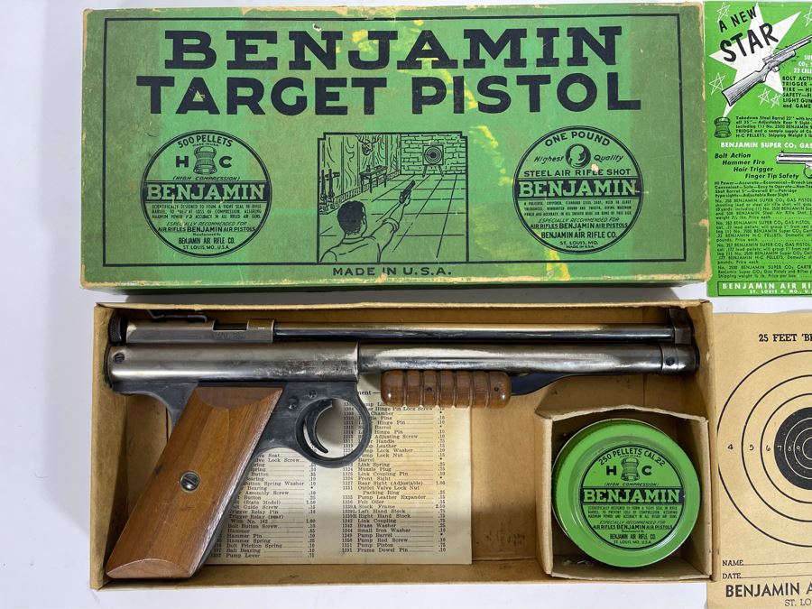 Collectible Vintage Benjamin Target Pistol Model 132 BB Gun With Original Box And Pellets [Photo 3]