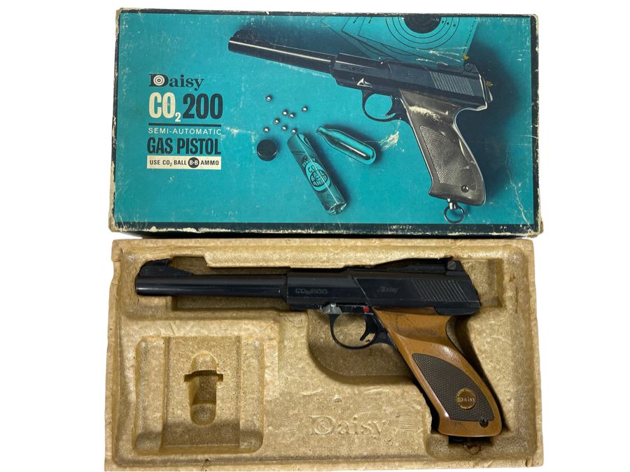 Collectible Vintage Daisy CO2 200 Semi-Automatic Gas Pistol With Original Box [Photo 1]