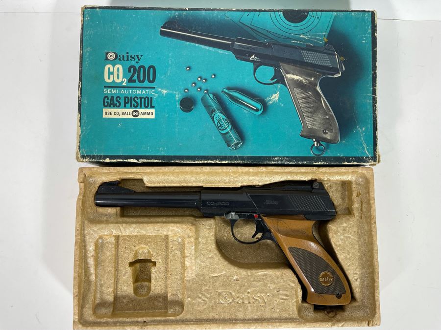 Collectible Vintage Daisy CO2 200 Semi-Automatic Gas Pistol With Original Box [Photo 2]