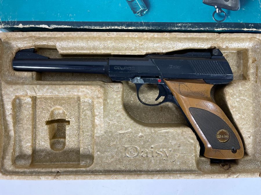 Collectible Vintage Daisy CO2 200 Semi-Automatic Gas Pistol With Original Box [Photo 5]