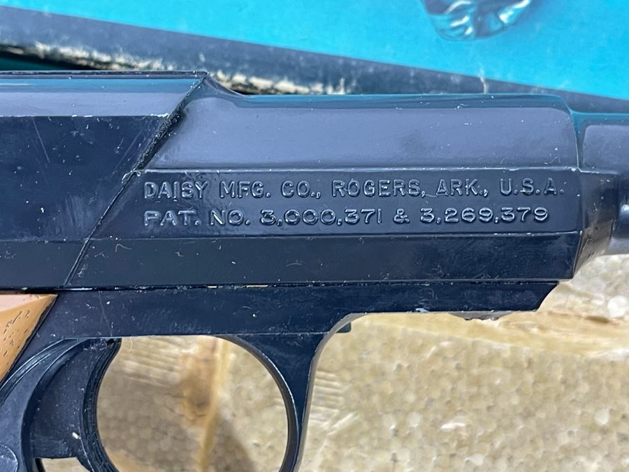 Collectible Vintage Daisy CO2 200 Semi-Automatic Gas Pistol With Original Box [Photo 9]