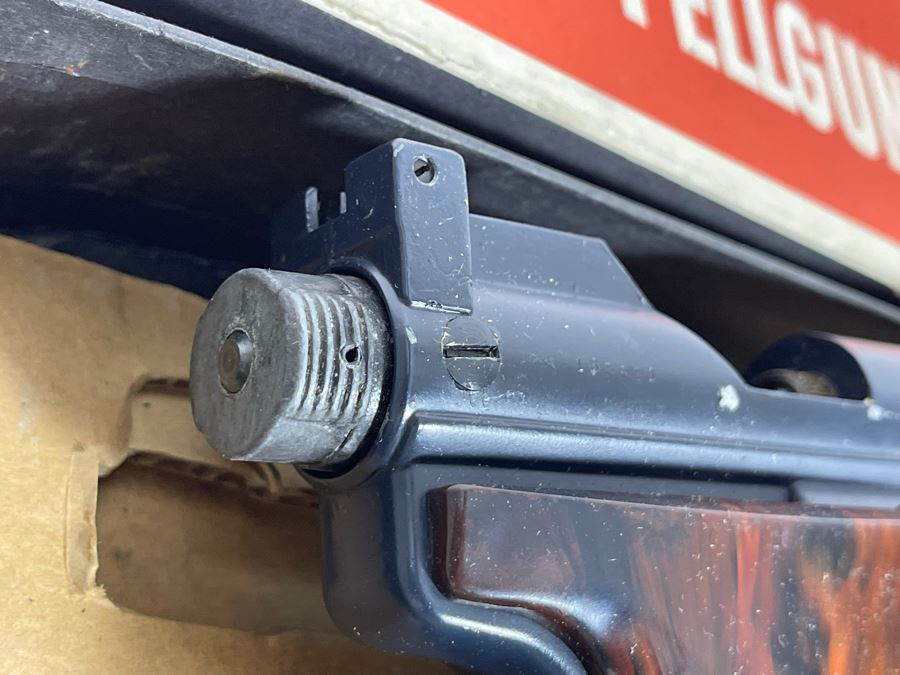 Collectible Vintage Crosman Mark I Pellgun Target Pisto .22 Caliber CO2 Power Single Shot BB Gun With Original Box [Photo 13]