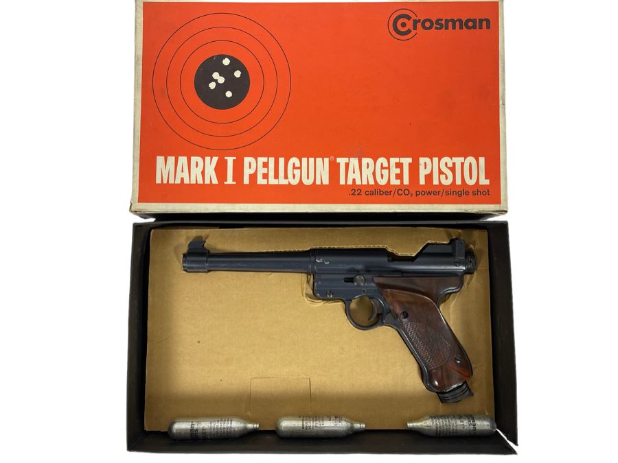 Collectible Vintage Crosman Mark I Pellgun Target Pisto .22 Caliber CO2 Power Single Shot BB Gun With Original Box