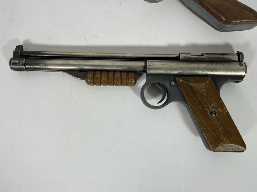 Pair Of Collectible Vintage Benjamin Target Pistols Model 137 BB Guns [Photo 4]