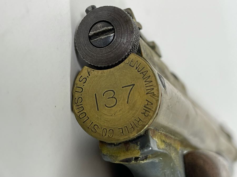 Pair Of Collectible Vintage Benjamin Target Pistols Model 137 BB Guns [Photo 10]