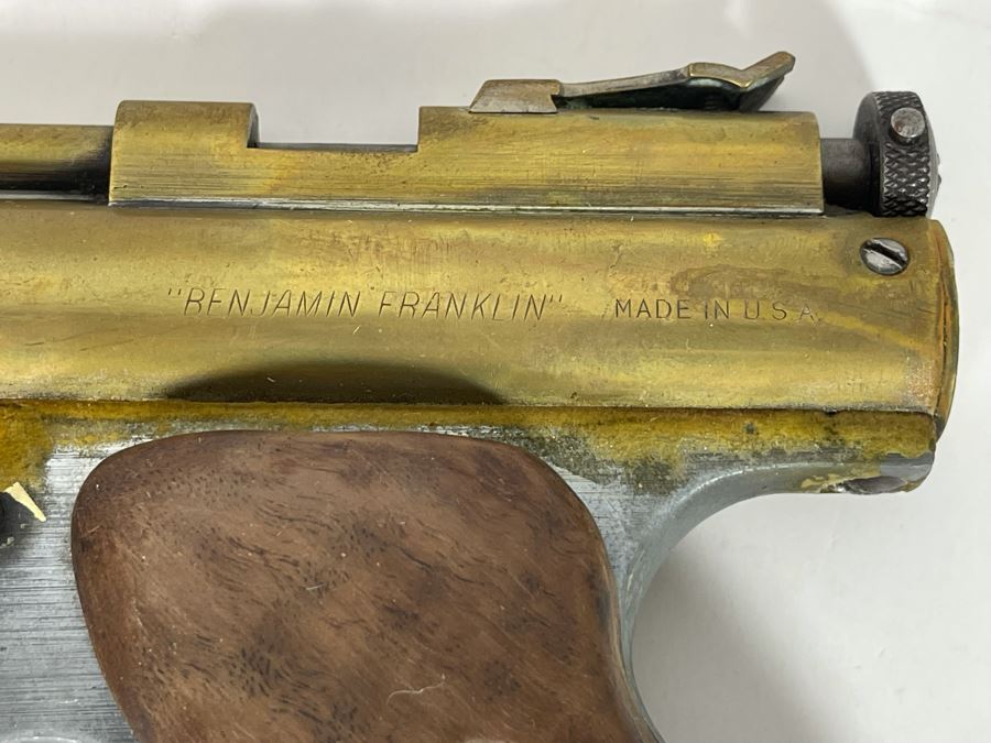 Pair Of Collectible Vintage Benjamin Target Pistols Model 137 BB Guns [Photo 6]