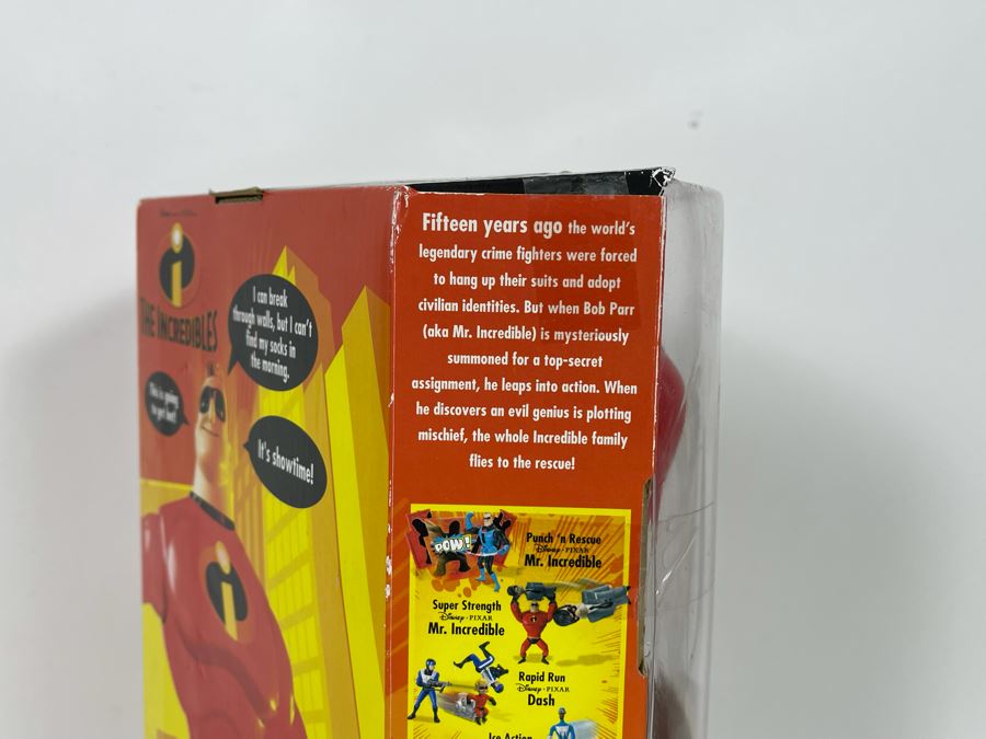 Disney The Incredibles  The Incredible Mr. Incredible New In Box 2004 Hasbro 10.5 X 14.5 [Photo 12]