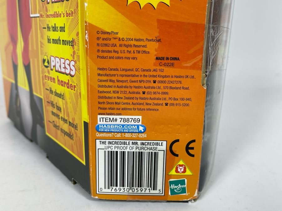 Disney The Incredibles  The Incredible Mr. Incredible New In Box 2004 Hasbro 10.5 X 14.5 [Photo 9]
