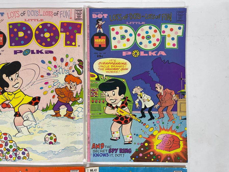 JUST ADDED - (4) Little Dot And (4) Archie’s T.V. Laugh Out Comic Books [Photo 6]
