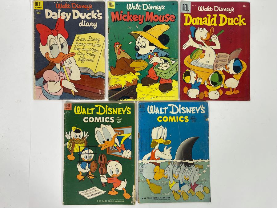 JUST ADDED - (5) Walt Disney’s Comics Comic Books