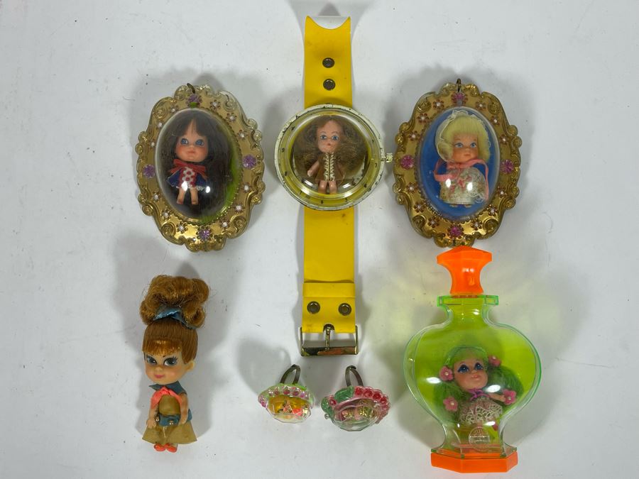 Collection Of Vintage 1960s Mattel Liddle Kiddles Dolls Toys And MEGO Watch - See Photos (One Of Lockets Has Broken Clasp) [Photo 4]