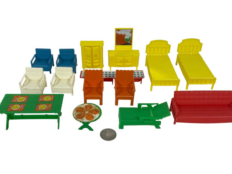 Collection Of Vintage 1960s Mattel Liddle Kiddles Plastic Doll Furniture