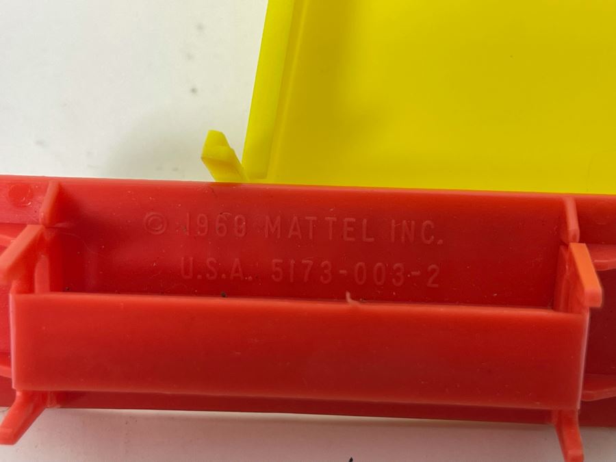 Collection Of Vintage 1960s Mattel Liddle Kiddles Plastic Doll Furniture [Photo 17]