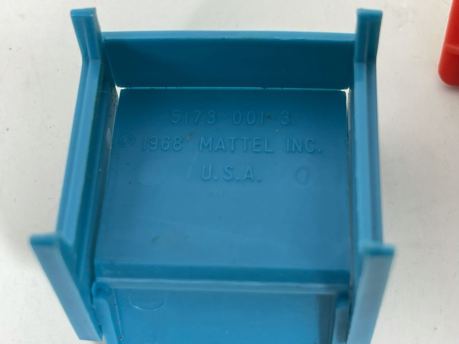 Collection Of Vintage 1960s Mattel Liddle Kiddles Plastic Doll Furniture [Photo 18]