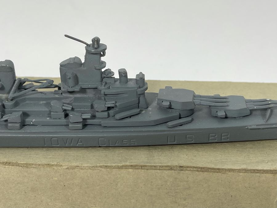 Vintage 1940s Collection Of Comet Metal Products Co Inc Authenticast Lead U.S. Navy Ship Identification Models (Some With Boxes) - See Photos [Photo 46]