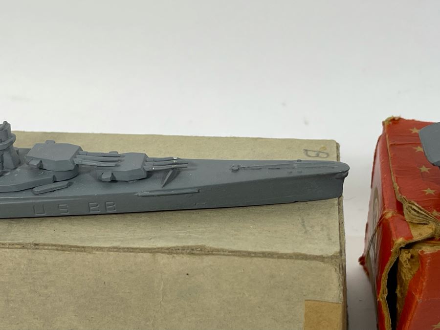 Vintage 1940s Collection Of Comet Metal Products Co Inc Authenticast Lead U.S. Navy Ship Identification Models (Some With Boxes) - See Photos [Photo 47]