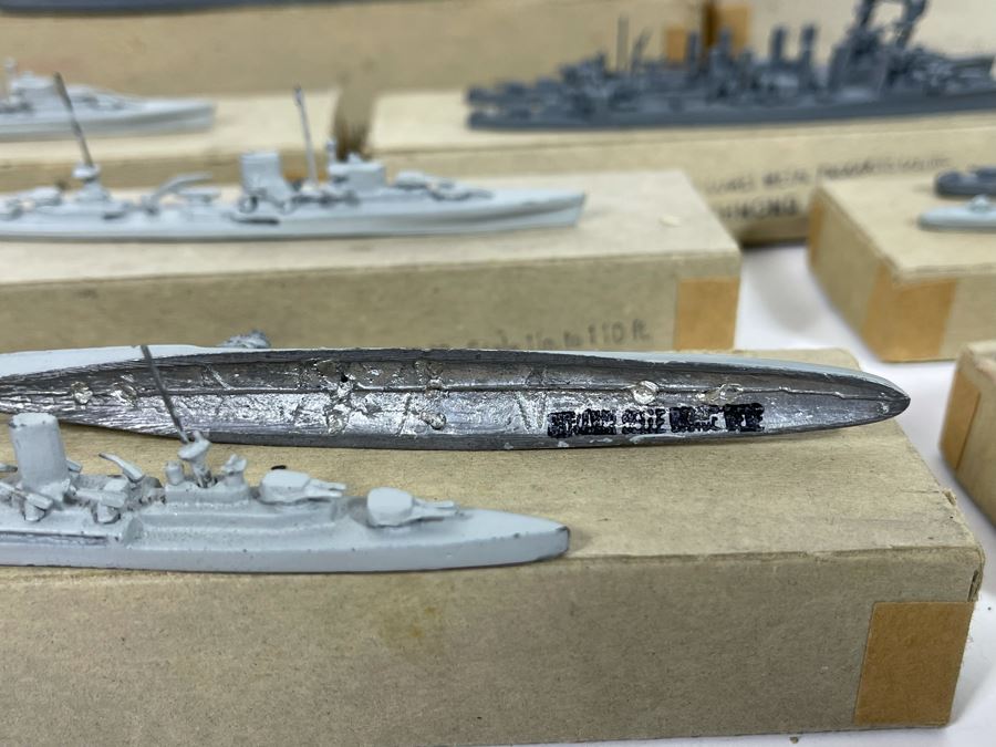 Vintage 1940s Collection Of Comet Metal Products Co Inc Authenticast Lead U.S. Navy Ship Identification Models (Some With Boxes) - See Photos [Photo 22]