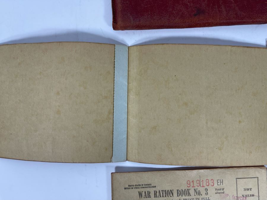 Collection Of Unites States Of America War Ration Books With Stamps Books 1-4 - See Photos [Photo 9]