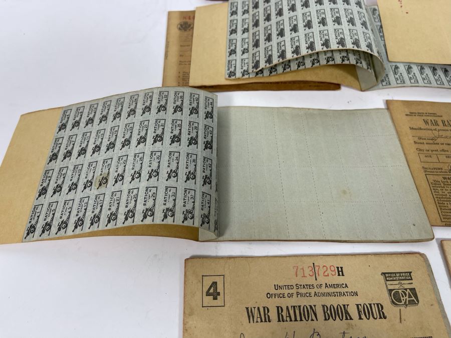 Collection Of Unites States Of America War Ration Books With Stamps Books 1-4 - See Photos [Photo 16]