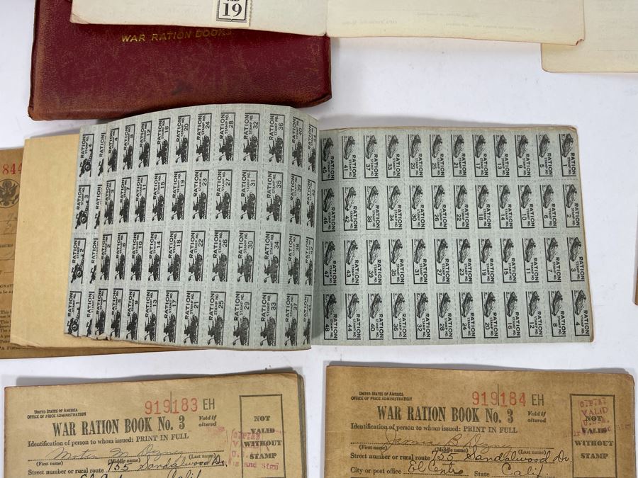 Collection Of Unites States Of America War Ration Books With Stamps Books 1-4 - See Photos [Photo 12]