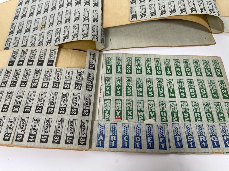 Collection Of Unites States Of America War Ration Books With Stamps Books 1-4 - See Photos [Photo 22]